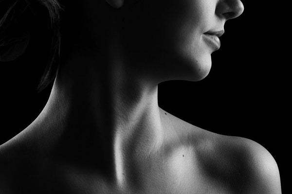Neck Wrinkles: Don't Let Your Neck Betray Your Age