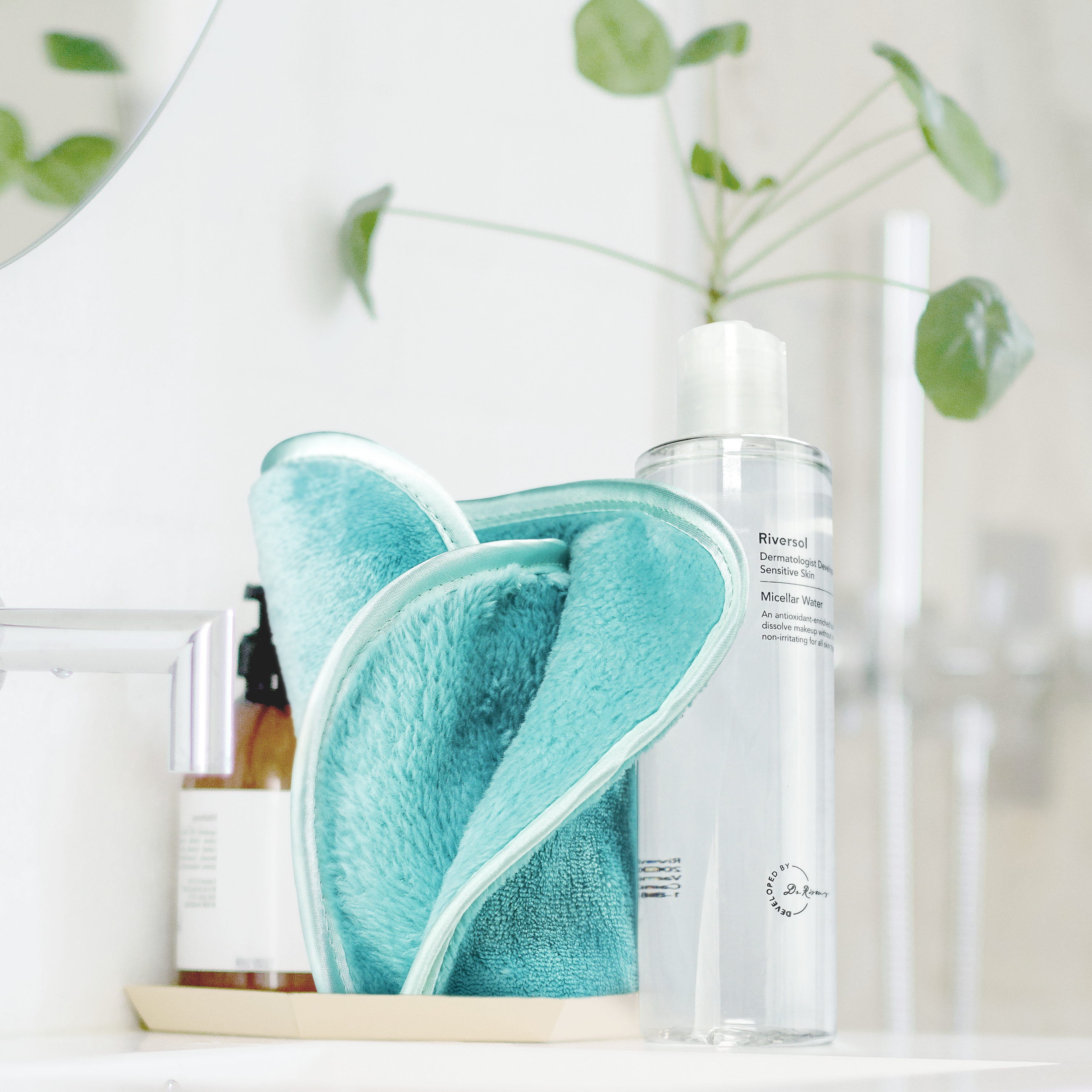 Microfibre Makeup Removal Facecloth for Gentle Cleansing